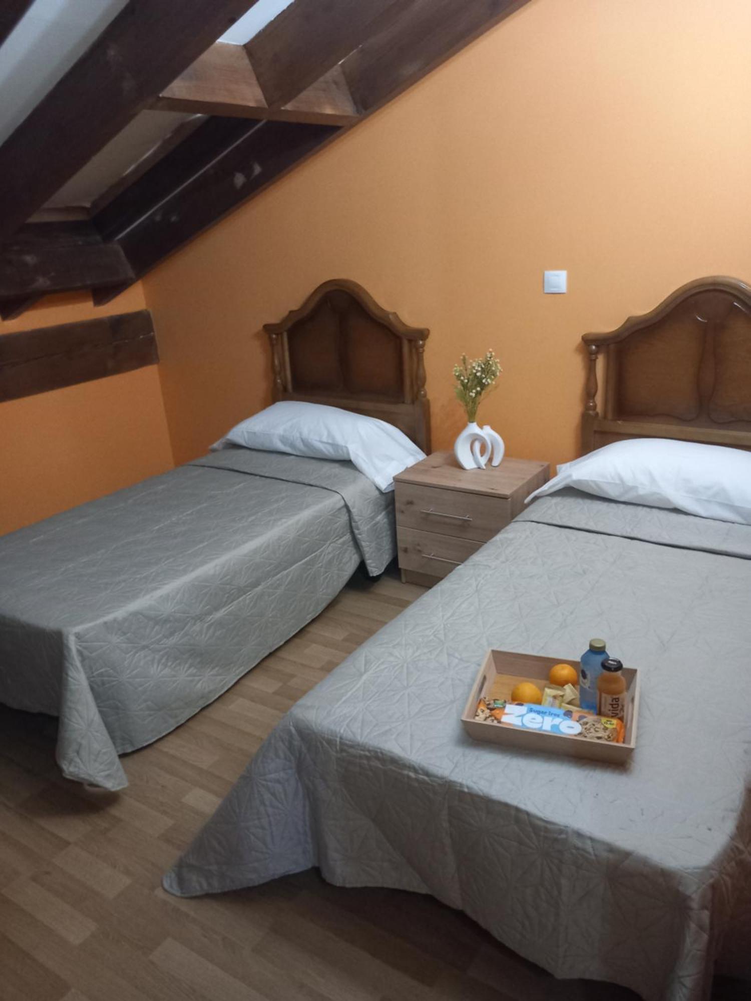Hosteria Rio Negro Bárcena de Cicero Extérieur photo